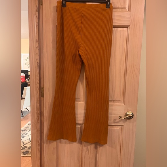 ASOS closet purge! HOT SALE FUN FLARE CURVEY PANTS - Picture 6 of 8
